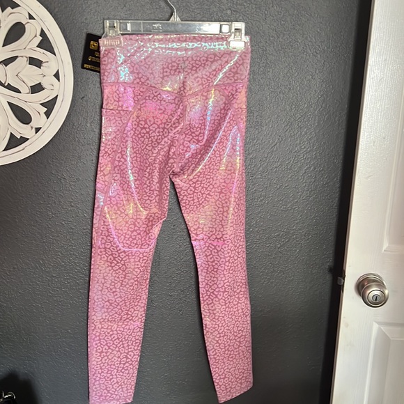 TYC sport bra leggings set PINK with rainbow irredentist Medium - Picture 5 of 7